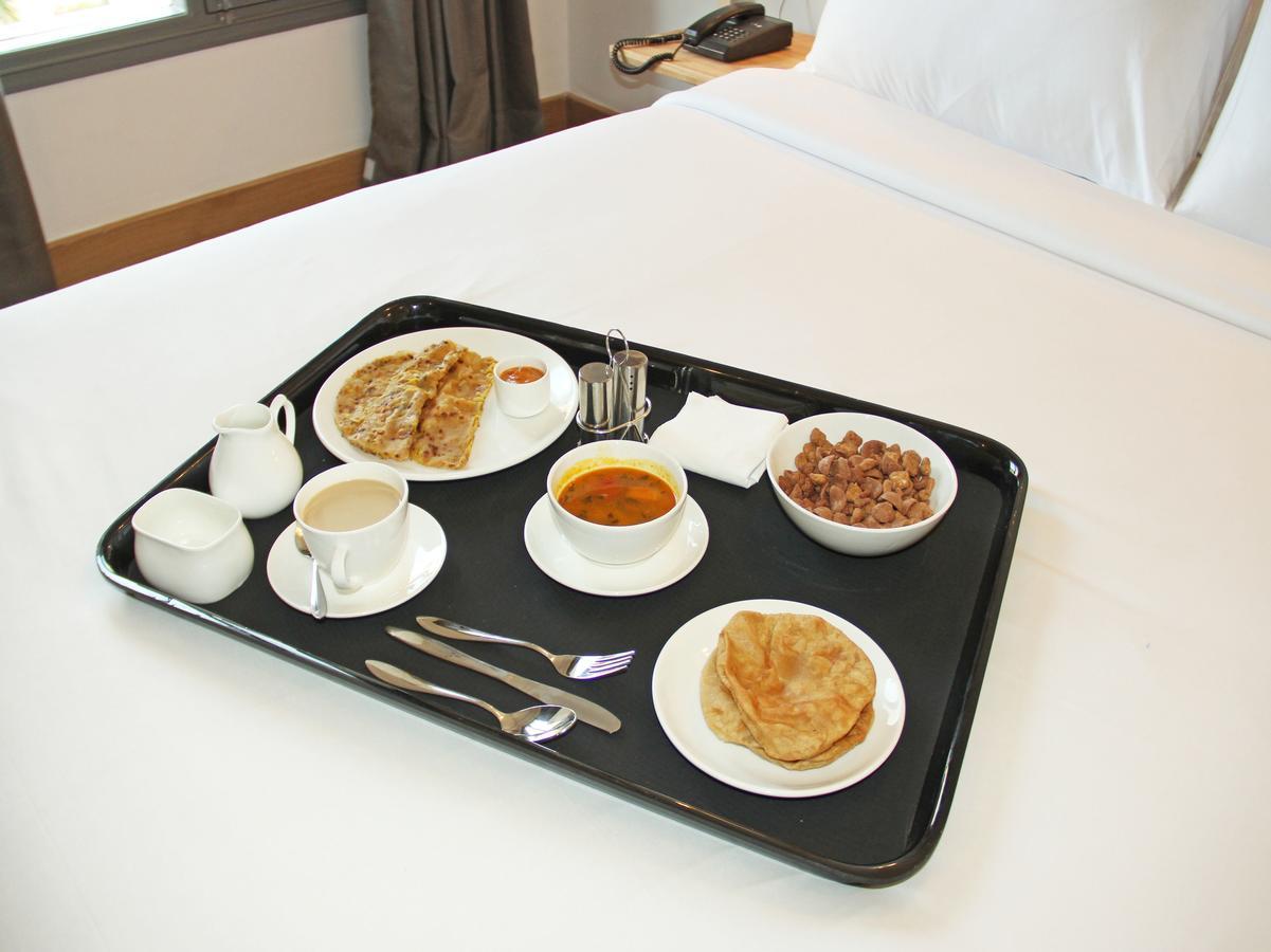 Oyo 8132 Hotel Kukreja Dehradun Esterno foto