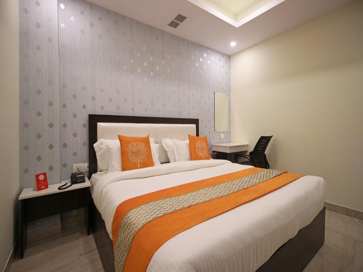 Oyo 8132 Hotel Kukreja Dehradun Esterno foto
