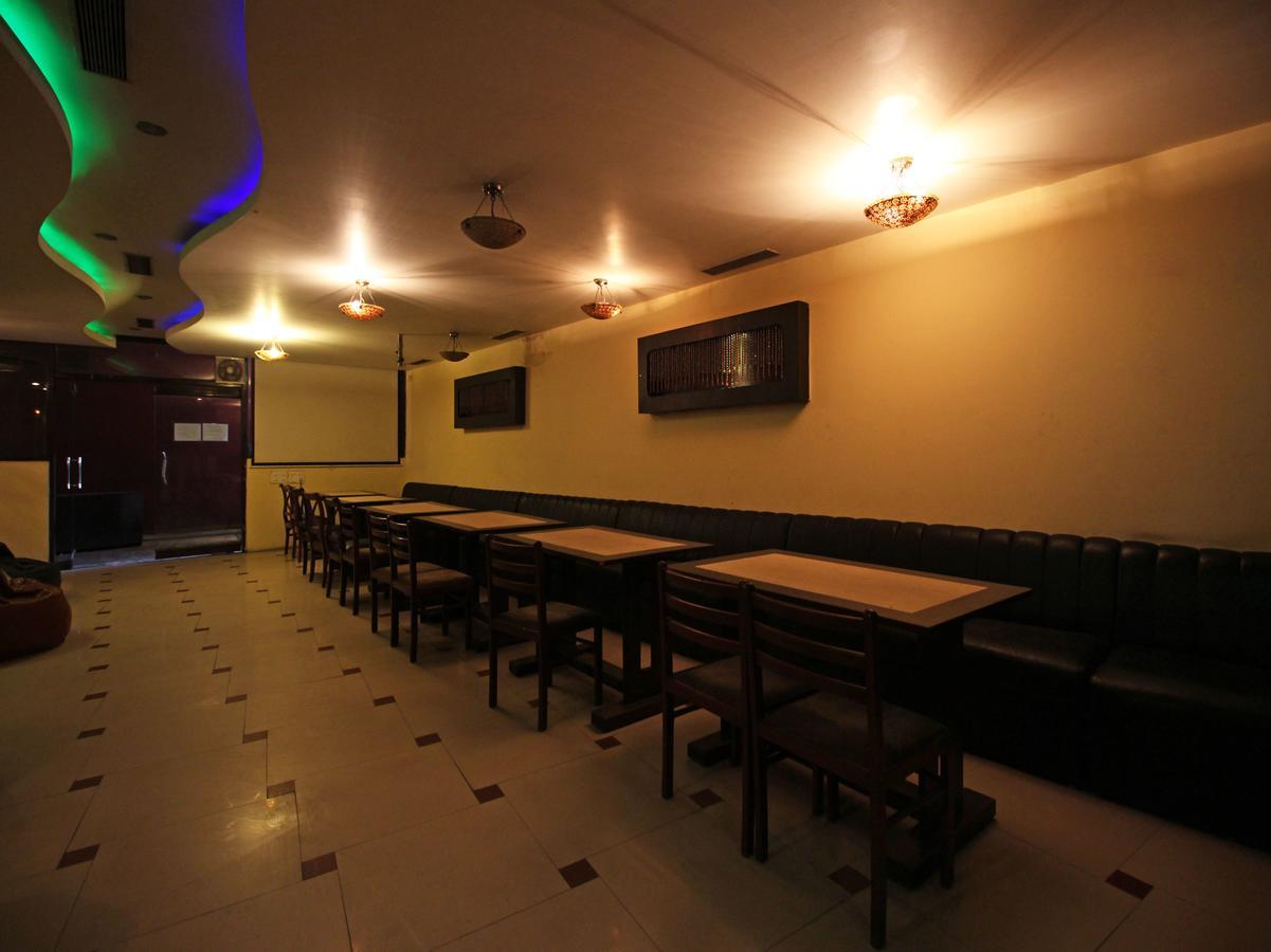 Oyo 8132 Hotel Kukreja Dehradun Esterno foto