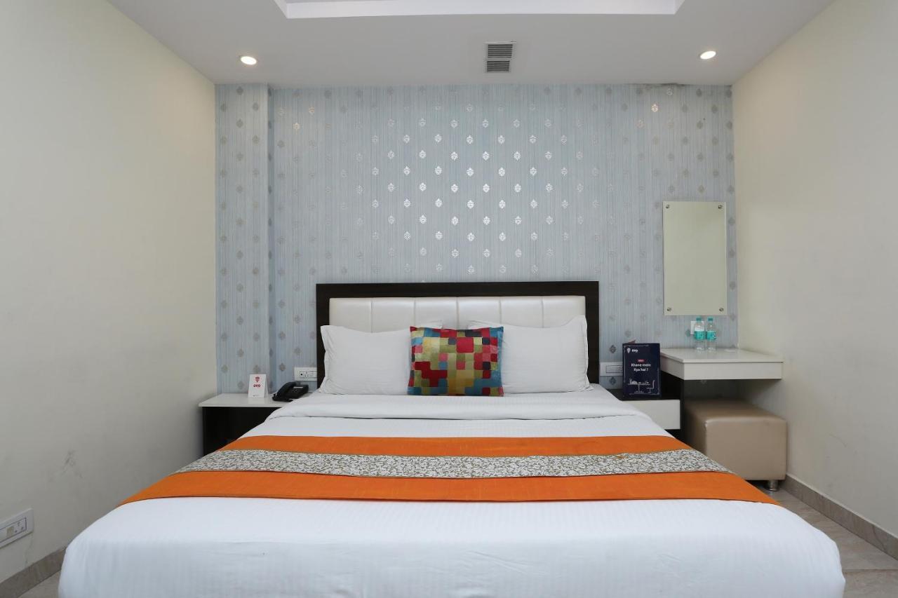 Oyo 8132 Hotel Kukreja Dehradun Esterno foto
