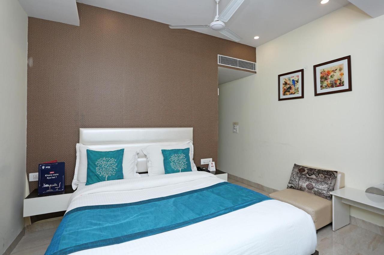 Oyo 8132 Hotel Kukreja Dehradun Esterno foto